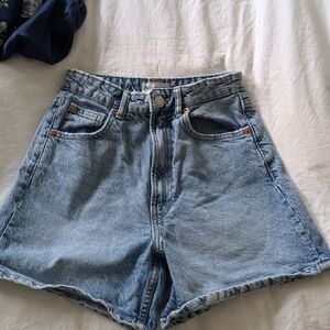 Zara Mom Denim Blue Women's Shorts